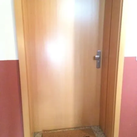 In It District Neustadt Louisenstrasse * ドレスデン